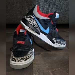 Used Jordan Legacy 312 Low Black/Wolf Grey/Valor Blue/Red